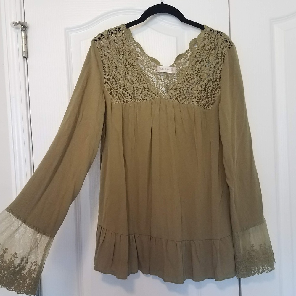 Altar'd State Lace Crochet Bell Sleeve Blouse L